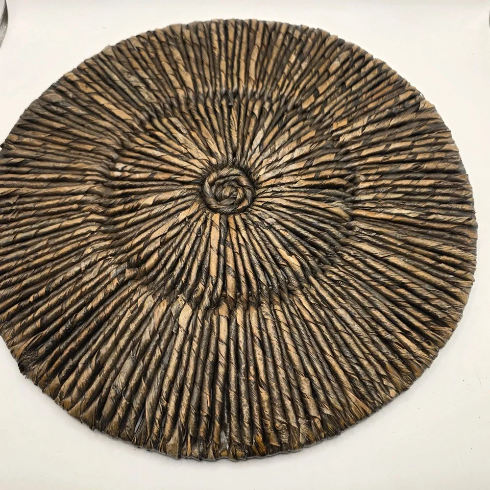 Pottery Barn Malibu Handwoven Seagrass Charger Plates Set of 4 Dark Brown 13 in